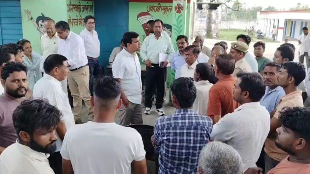 मेले में चाट-पकौड़ी और फास्ट फूड खाना पड़ा भारी, गांव के 100 से ज्यादा लोगो… – भारत संपर्क मेले में चाट-पकौड़ी और फास्ट फूड खाना पड़ा भारी, गांव के 100 से ज्यादा लोगो… – भारत संपर्क