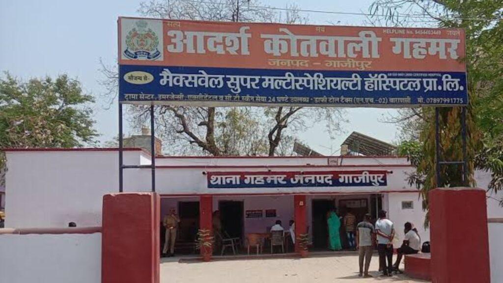 परिजनों ने दोगुनी उम्र के लड़के से किया रिश्ता पक्का, युवती ने भागकर की टीच… – भारत संपर्क परिजनों ने दोगुनी उम्र के लड़के से किया रिश्ता पक्का, युवती ने भागकर की टीच… – भारत संपर्क