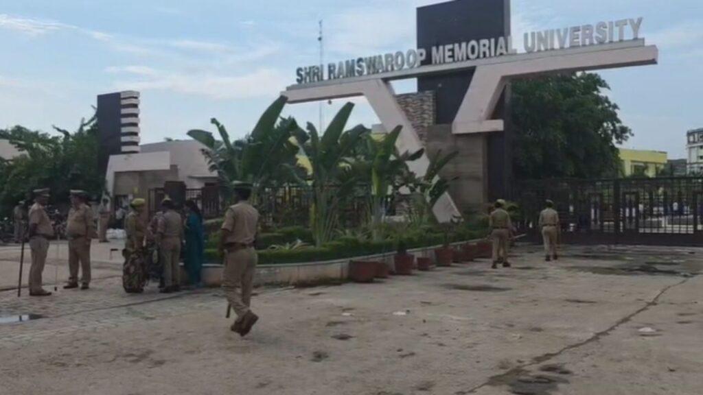 उत्तर प्रदेश: बाराबंकी में लाठीचार्ज पर CM योगी का एक्शन, सीओ को हटाया, चौक… – भारत संपर्क उत्तर प्रदेश: बाराबंकी में लाठीचार्ज पर CM योगी का एक्शन, सीओ को हटाया, चौक… – भारत संपर्क