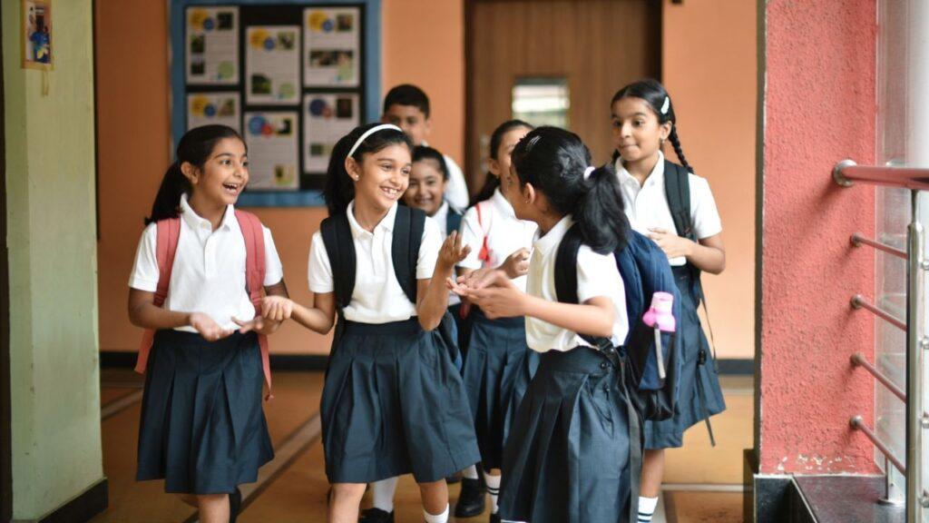 इन राज्यों में 7 सितंबर तक बंद रहेंगे स्कूल-कॉलेज, जानें क्या है वजह इन राज्यों में 7 सितंबर तक बंद रहेंगे स्कूल-कॉलेज, जानें क्या है वजह