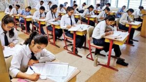 UP Board Exam 2026: यूपी बोर्ड परीक्षा में बदलाव की तैयारी, हिंदी के बजाय दूसरे…