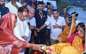मुख्यमंत्री साय ने जशपुर में दुलदुला छठ घाट में सूर्य को दिया अर्घ्य: प्रदेश की सुख-समृद्धि और… – भारत संपर्क न्यूज़ … मुख्यमंत्री साय ने जशपुर में दुलदुला छठ घाट में सूर्य को दिया अर्घ्य: प्रदेश की सुख-समृद्धि और… – भारत संपर्क न्यूज़ …