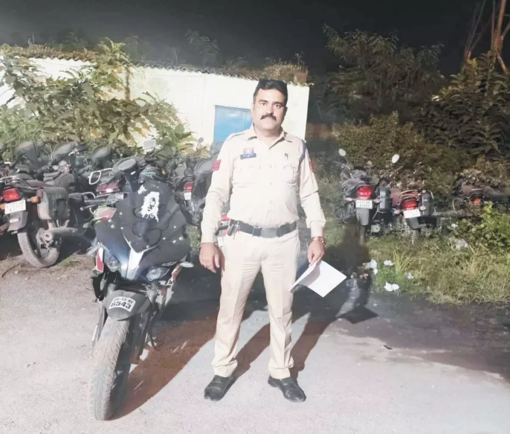 आधी रात में गूंजा कानफोड़ू शोर… फिर जो हुआ, उसने पूरे रायगढ़ में मचा दी सनसनी! – भारत संपर्क न्यूज़ … आधी रात में गूंजा कानफोड़ू शोर… फिर जो हुआ, उसने पूरे रायगढ़ में मचा दी सनसनी! – भारत संपर्क न्यूज़ …