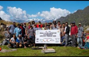 *हिमालय में गूँजी जशपुर की गूंज: आदिवासी युवाओं ने जगतसुख पीक पर खोला नया…- भारत संपर्क *हिमालय में गूँजी जशपुर की गूंज: आदिवासी युवाओं ने जगतसुख पीक पर खोला नया…- भारत संपर्क