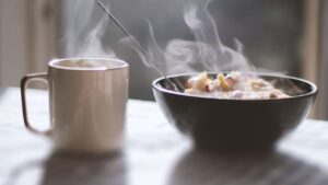 खाने-पीने की कुछ ऐसी चीजें, जिन्हें गर्म करके लेना है फायदेमंद, स्टडी में खुलासा