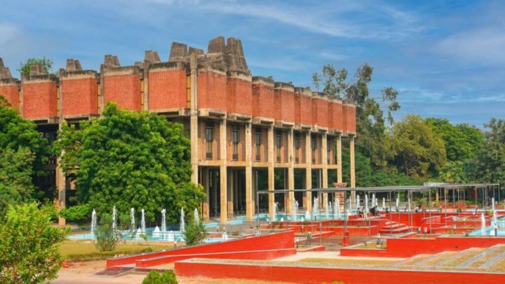 IIT कानपुर का कमाल… सबसे अधिक स्टार्टअप वाला देश का पहला संस्थान बना