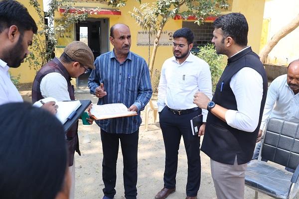 महलोई स्कूल का आकस्मिक निरीक्षण, दो शिक्षक अनुपस्थित पाए गए, प्रधानपाठक के विरुद्ध… – भारत संपर्क न्यूज़ …