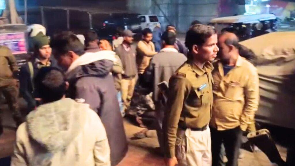 दरभंगा में भीषण सड़क हादसा, बाइक सवार तीन युवकों की दर्दनाक मौत, क्रिकेट…