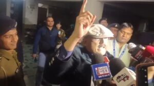 NEET छात्रा केस: पटना में अमिताभ दास के घर छापेमारी, पूर्व IPS को अपने साथ…