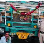 रायगढ़ पुलिस का ऑपरेशन प्रहार जारी, 15.75 टन स्क्रैप लोहे से लदा ट्रक पकड़ाया
