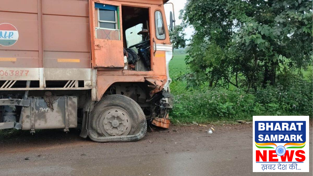 CG Road Accident: रायपुर-बलौदाबाजार मार्ग पर भीषण हादसा, ट्रक से भिड़ी क्रेटा... एक युवक की मौत; चार घायल